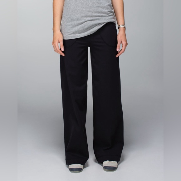 lululemon athletica Pants - lululemon athletica Still Pant (Regular) in Black Size: 10